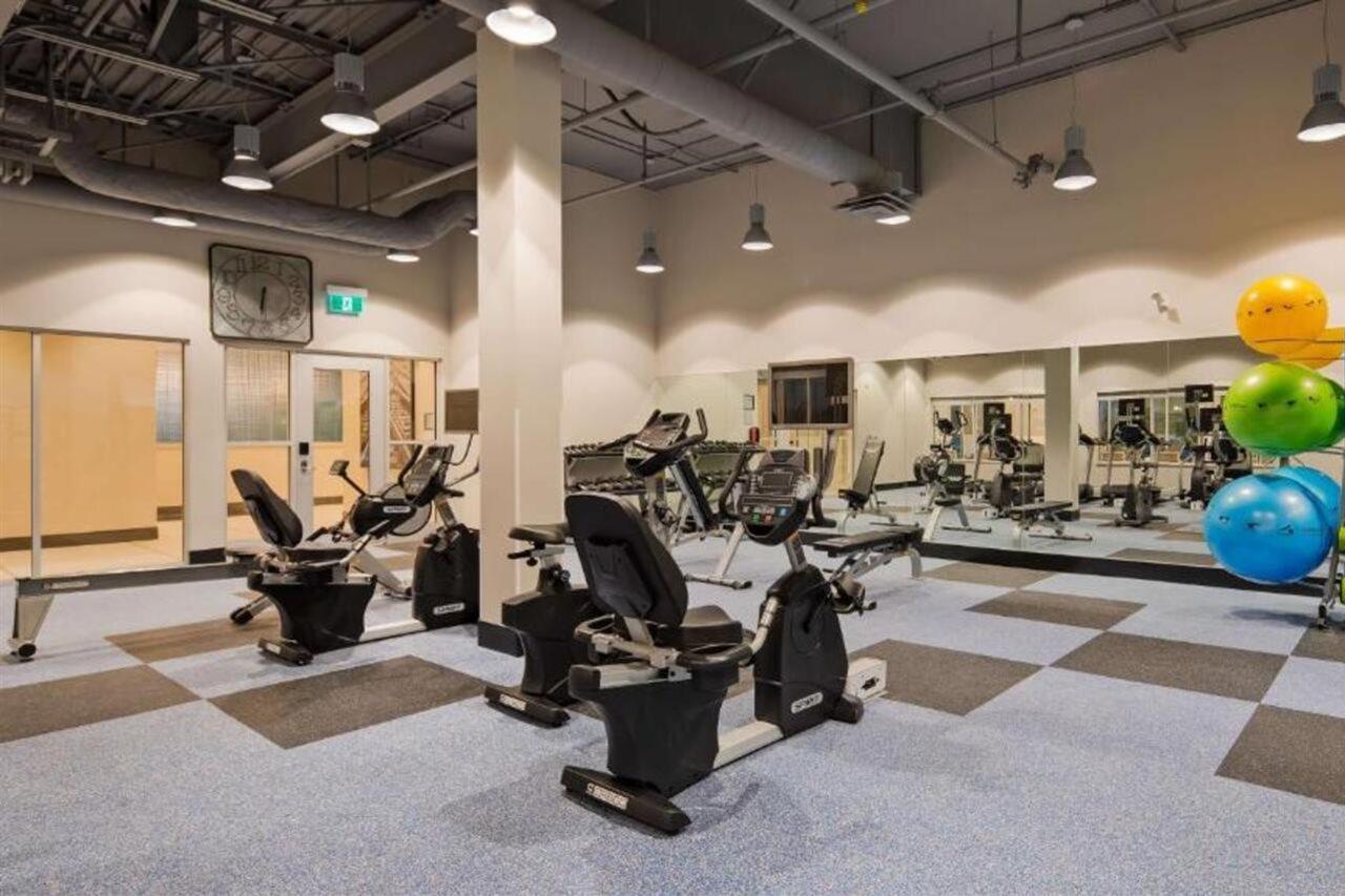 Best Western Premier Winnipeg East Екстериор снимка