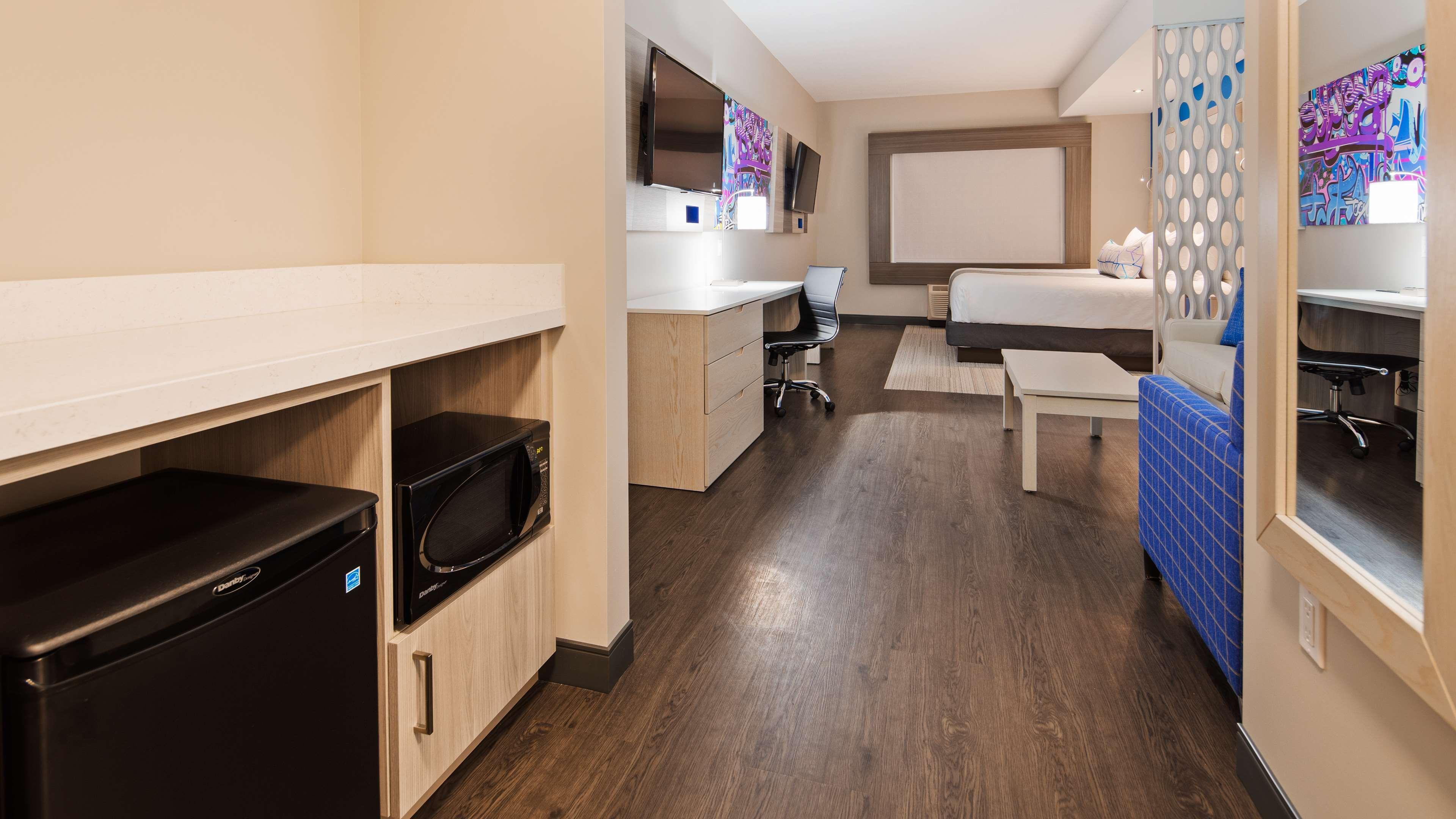 Best Western Premier Winnipeg East Екстериор снимка