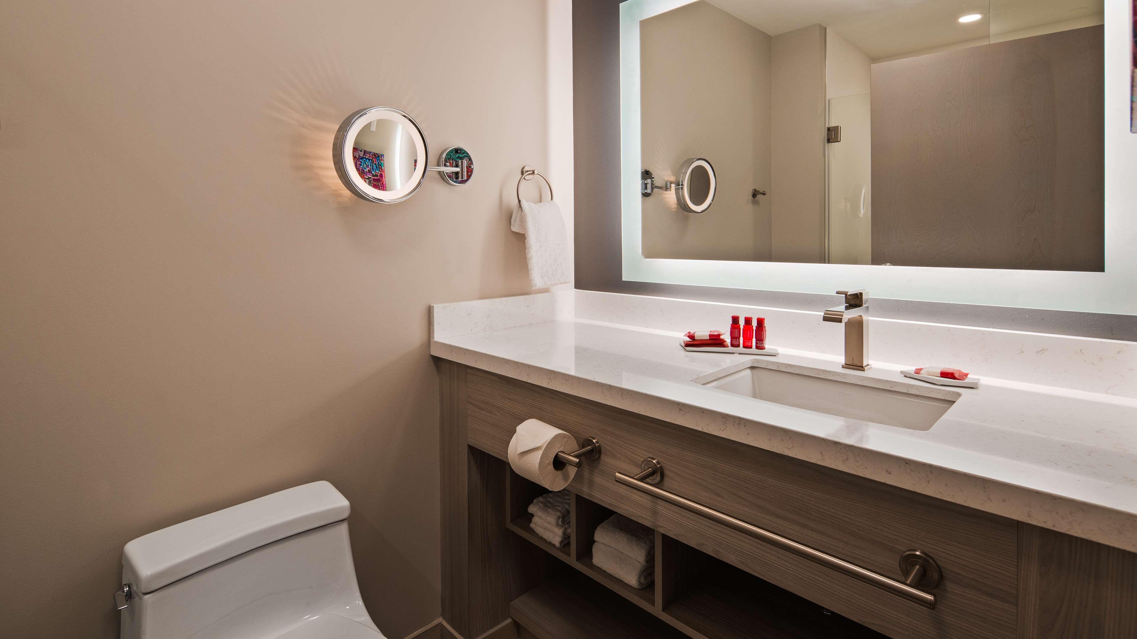 Best Western Premier Winnipeg East Екстериор снимка