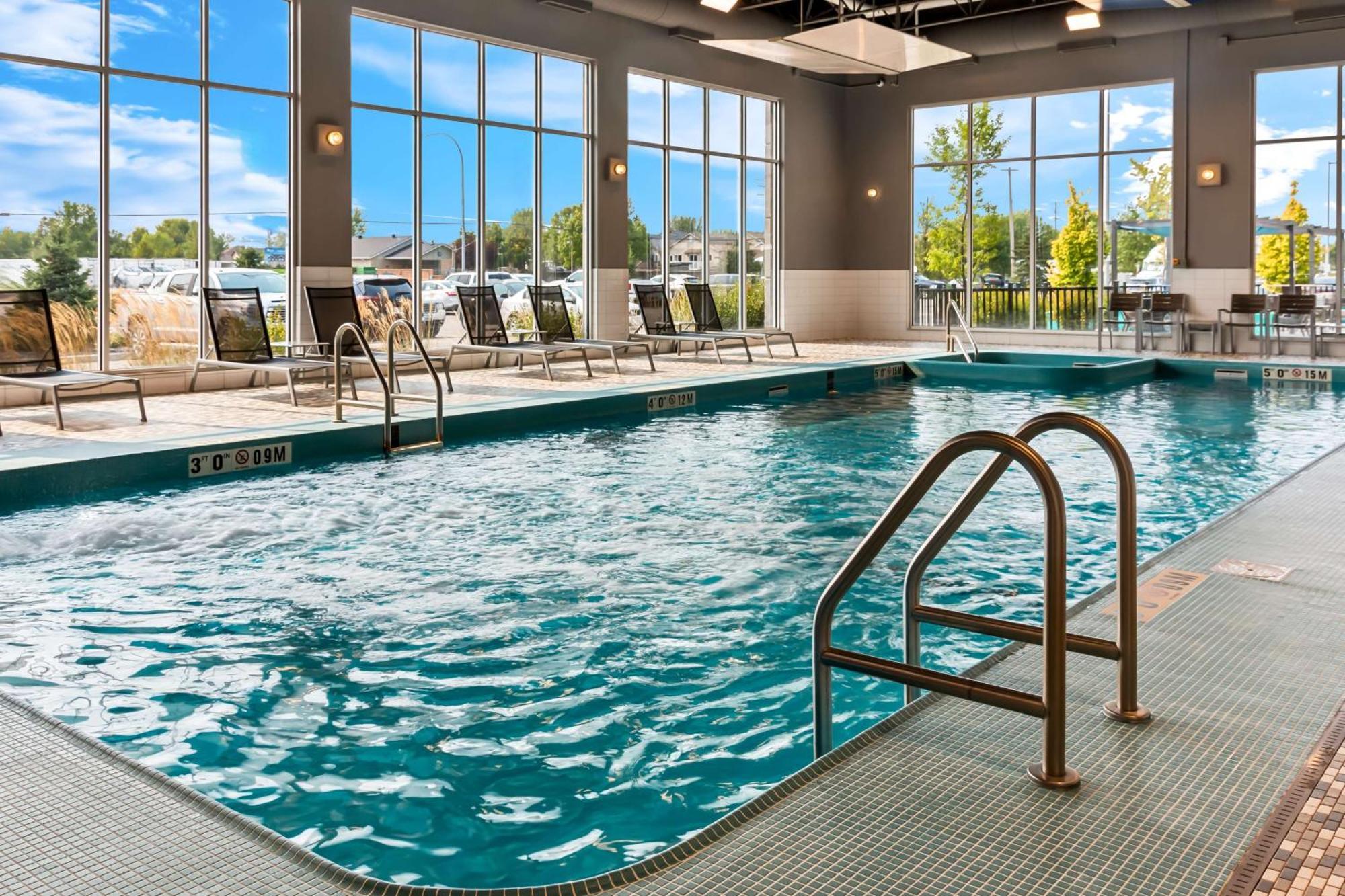 Best Western Premier Winnipeg East Екстериор снимка