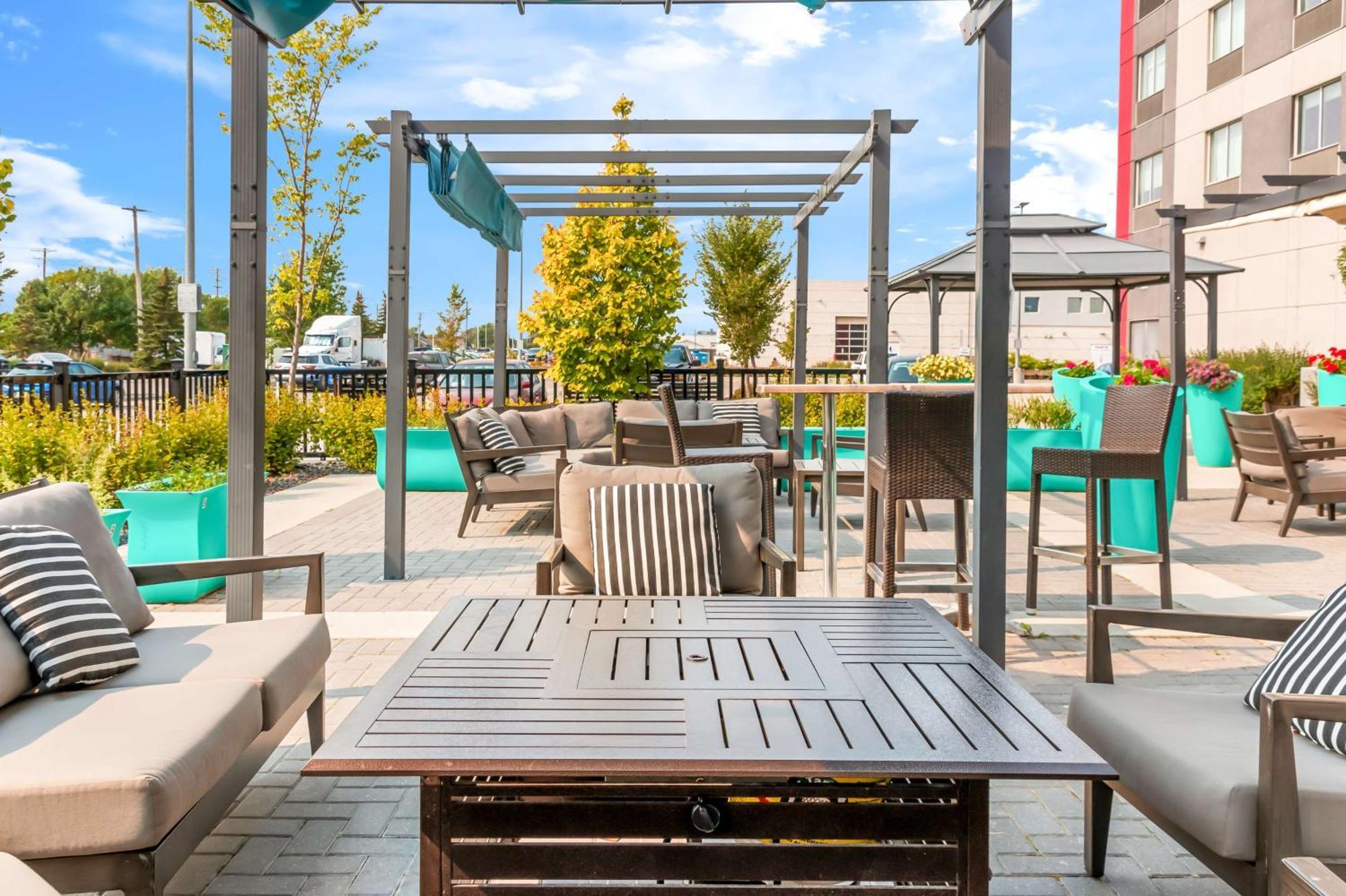 Best Western Premier Winnipeg East Екстериор снимка