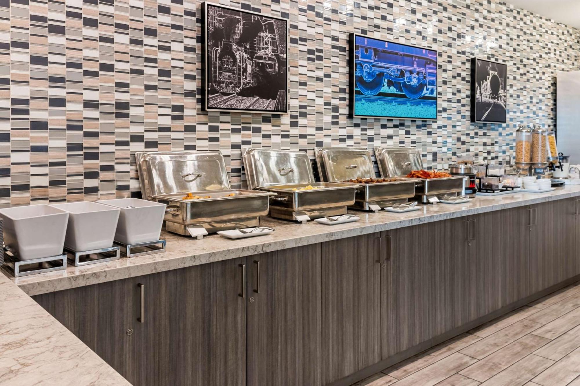 Best Western Premier Winnipeg East Екстериор снимка