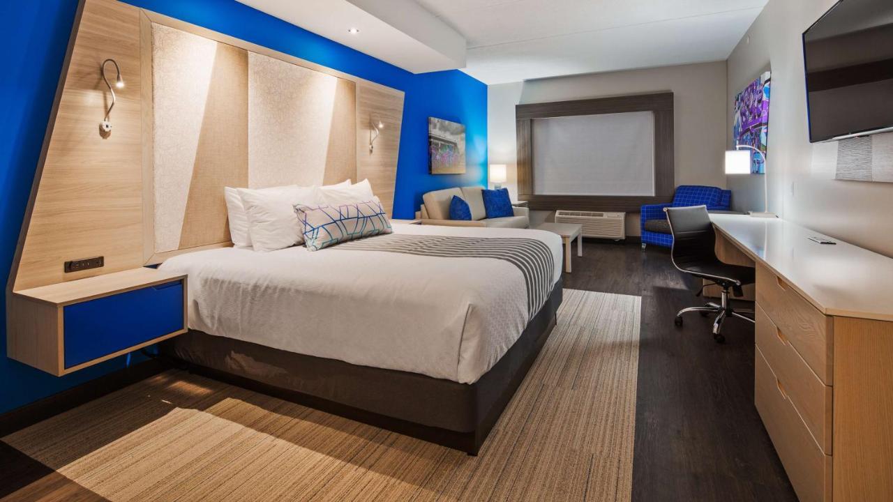 Best Western Premier Winnipeg East Екстериор снимка